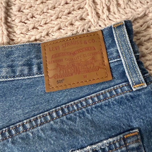 Levi's 501 Blue Distressed Jean Shorts - Picture 3 of 10